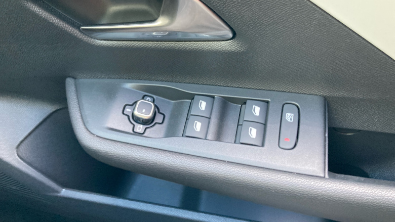 Vauxhall Astra 1.2 Turbo 130 Griffin [Tech Pack] 5dr Petrol Hatchback